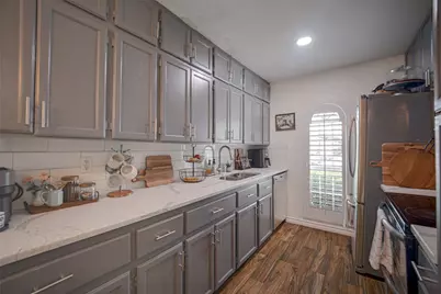 2916 Lockwood Drive, Carrollton, TX 75007 - Photo 9