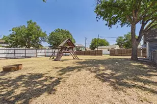 1305 Buchanan St, Wichita Falls, TX 76309 - Photo 17