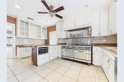 1305 Buchanan Street, Wichita Falls, TX 76309 - Photo 13