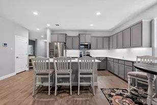 400 Dunmore Dr, Fort Worth, TX 76052 - Photo 5