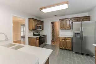 542 Renee Ln, DeSoto, TX 75115 - Photo 7