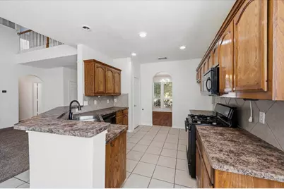 7304 Summit Parc Drive, Dallas, TX 75249 - Photo 11