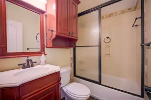 807 Barnes St, McKinney, TX 75069 - Photo 7
