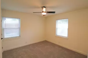 937 Burleson St, Grand Prairie, TX 75050 - Photo 13
