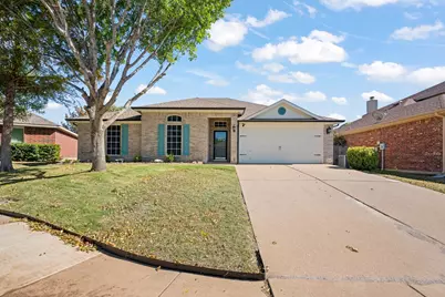 7103 Camp Creek Drive, Arlington, TX 76002 - Photo 1