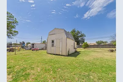 4110 Lenore Drive, Wichita Falls, TX 76306 - Photo 37