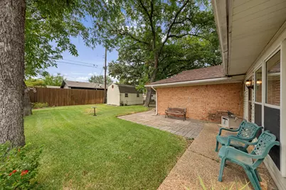 519 Staffordshire Drive, Irving, TX 75061 - Photo 17