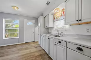 636 S Andrews Ave, Sherman, TX 75090 - Photo 7