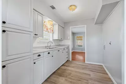 636 S Andrews Avenue, Sherman, TX 75090 - Photo 5