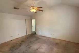 914 Larue Dr, Cedar Hill, TX 75104 - Photo 13