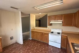 914 Larue Dr, Cedar Hill, TX 75104 - Photo 9