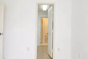 10400 Lake Park Dr, Hurst, TX 76053 - Photo 13