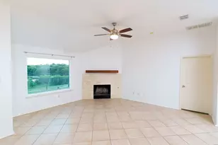 10400 Lake Park Dr, Hurst, TX 76053 - Photo 5