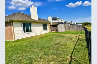 10400 Lake Park Drive, Hurst, TX 76053 - Photo 17