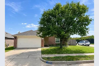 10400 Lake Park Drive, Hurst, TX 76053 - Photo 3