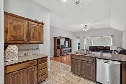 902 Mockingbird Lane, Glenn Heights, TX 75154 - Photo 13