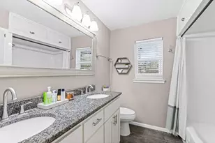 942 Longfellow St, Waco, TX 76710 - Photo 15