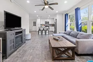 942 Longfellow St, Waco, TX 76710 - Photo 3