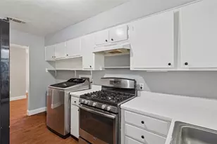 1304 E Lovers Ln, Arlington, TX 76010 - Photo 7