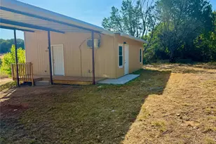 900 Partridge Ct, Granbury, TX 76049 - Photo 13