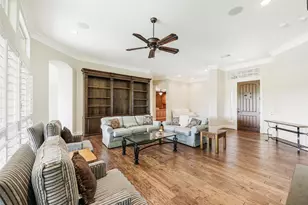 9813 Cypress St, Denton, TX 76207 - Photo 5