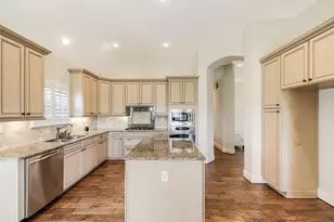 9813 Cypress St, Denton, TX 76207 - Photo 9