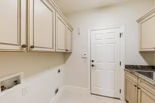 9813 Cypress St, Denton, TX 76207 - Photo 23
