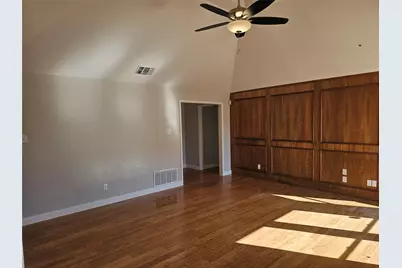 6300 Brownlee Lane, Arlington, TX 76018 - Photo 5