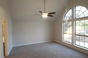 6300 Brownlee Ln, Arlington, TX 76018 - Photo 21
