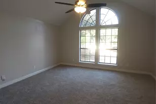 6300 Brownlee Ln, Arlington, TX 76018 - Photo 23