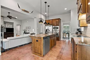 9917 Eddleman Ct, Fort Worth, TX 76244 - Photo 5
