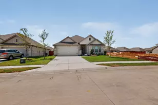 13052 Sandstone St, Providence Village, TX 76227 - Photo 3