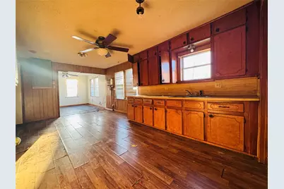 208 S Church Street, Elm Mott, TX 76640 - Photo 25