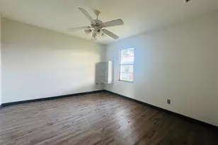 208 S Church St, Elm Mott, TX 76640 - Photo 11