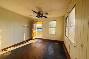 208 S Church St, Elm Mott, TX 76640 - Photo 3