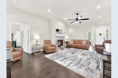 805 Hearthside Way, McKinney, TX 75071 - Photo 3