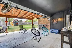 8233 Willis Ln, Watauga, TX 76148 - Photo 29