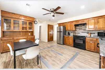 5505 Edgewater Circle, Rowlett, TX 75088 - Photo 9