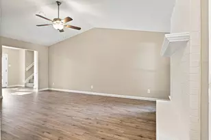721 Timberoaks Dr, Azle, TX 76020 - Photo 5