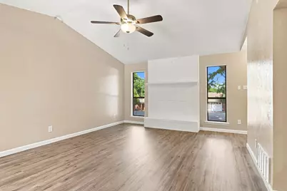 721 Timberoaks Drive, Azle, TX 76020 - Photo 5