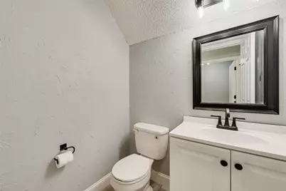 1417 Thistlewood Lane, Grapevine, TX 76051 - Photo 21
