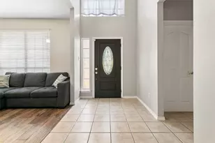 8641 Shadow Trace Dr, Fort Worth, TX 76244 - Photo 5