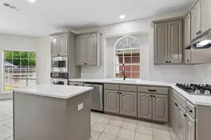 11501 Pheasant Creek Dr, Fort Worth, TX 76244 - Photo 3