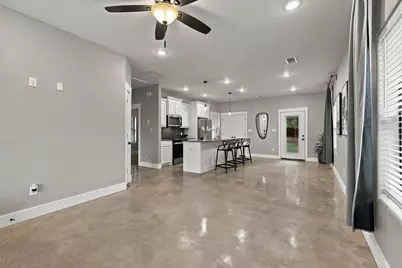 225 E Washington Street, Denison, TX 75021 - Photo 9