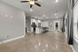 225 E Washington St, Denison, TX 75021 - Photo 9