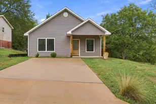225 E Washington St, Denison, TX 75021 - Photo 3