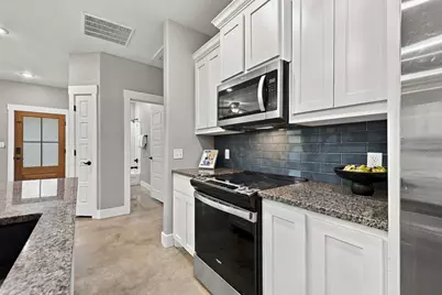 225 E Washington Street, Denison, TX 75021 - Photo 15
