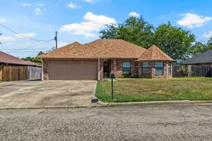 1100 Markeda, Sulphur Springs, TX 75482 - Photo 1