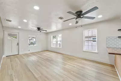 2520 Dell Street, Fort Worth, TX 76111 - Photo 7