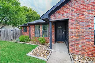 1102 14th St, Honey Grove, TX 75446 - Photo 3